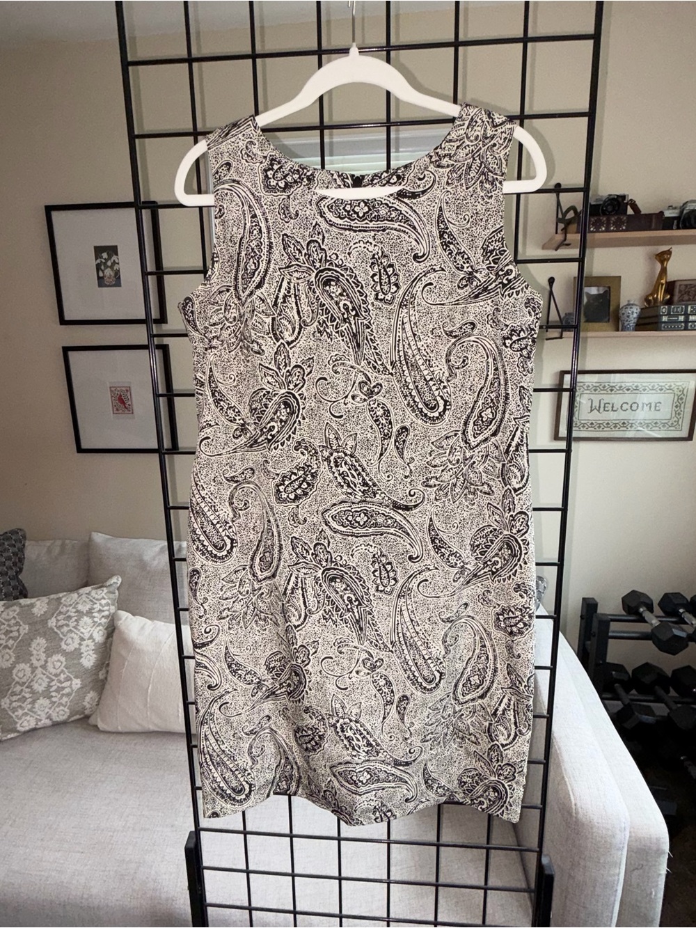 Sleeveless Paisley Shift Dress | Black & Cream | Size 10P | Vintage 90s